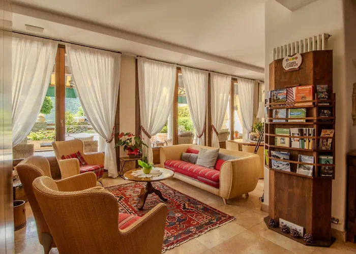Paradise Hotel & Wellness