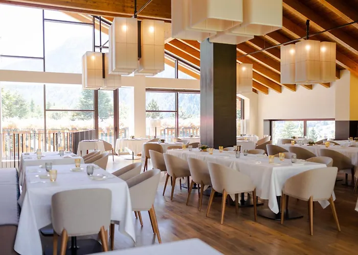 Grand Hotel Courmayeur Mont Blanc, By R Collection Hotels
